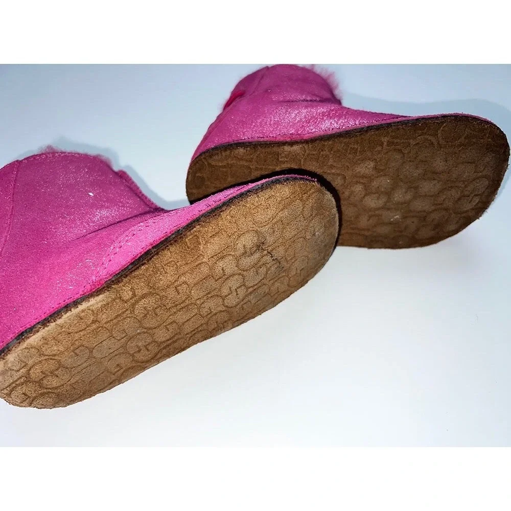 UGGS BOO Baby‎ Toddler Hot Pink Size L New